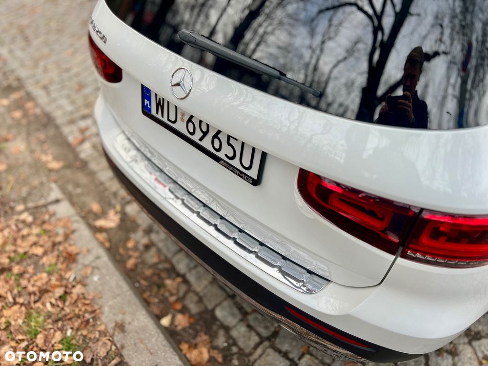 Mercedes-Benz GLB 250 8G-DCT - 11