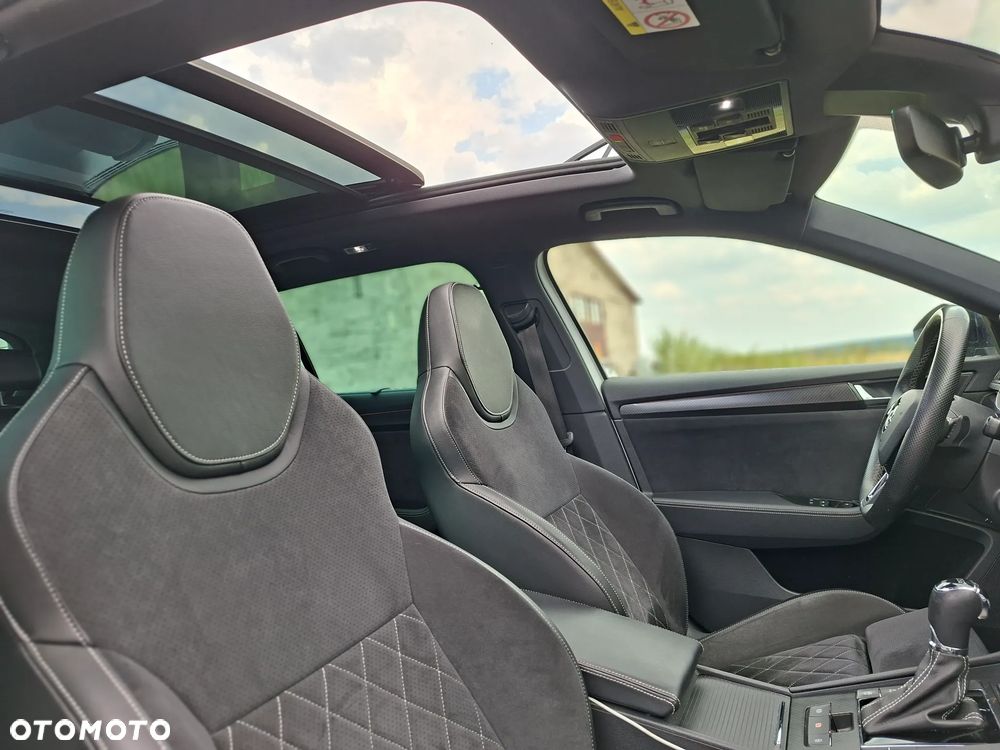 Skoda Superb 2.0 TDI SCR 4x4 Sportline DSG - 15