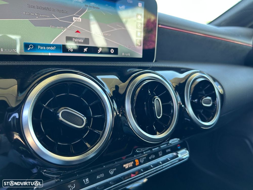 Mercedes-Benz A 180 d AMG Line Aut. - 38