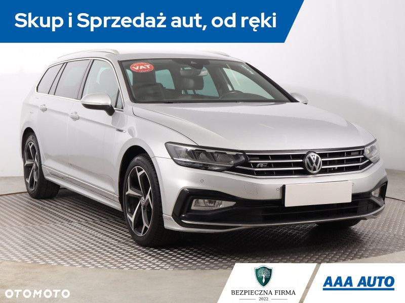 Volkswagen Passat - 2