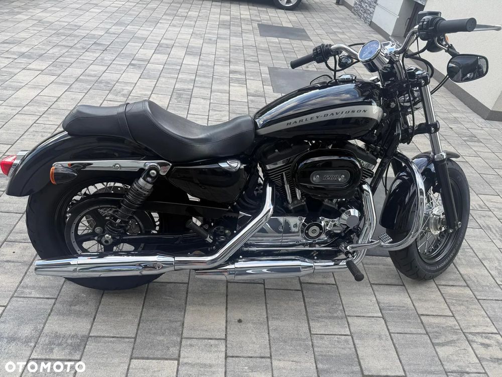 Harley-Davidson Sportster Custom 1200C - 3