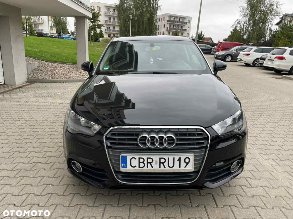 Audi A1 3-drzwiowe 1.4 TFSI cylinder on demand S line Sportpaket - 3