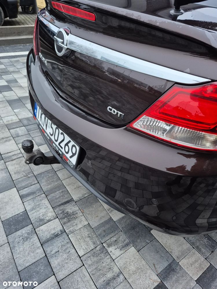 Opel Insignia 2.0 CDTI - 11