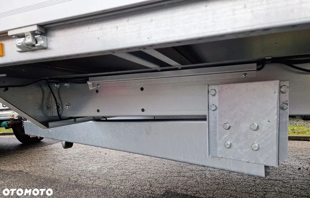 Brenderup 5520WATB3500 517x204 3500kg najazdy - 24