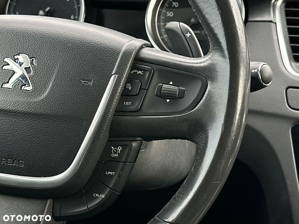 Peugeot 508 1.6 e-THP Allure S&S - 10
