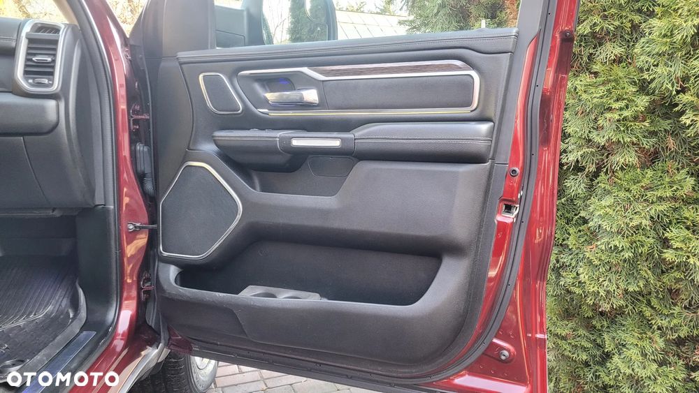 RAM 1500 Crew Cab Laramie - 23