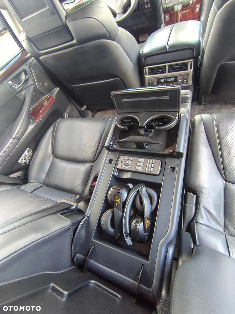 Lexus LX - 15