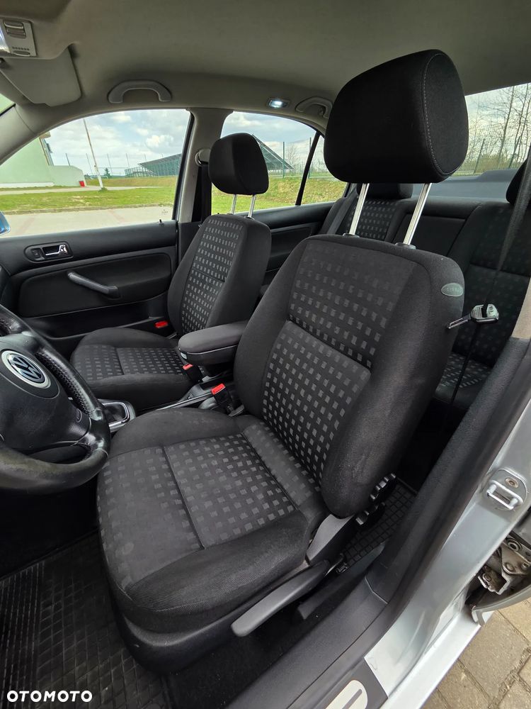 Volkswagen Bora 2.0 - 21