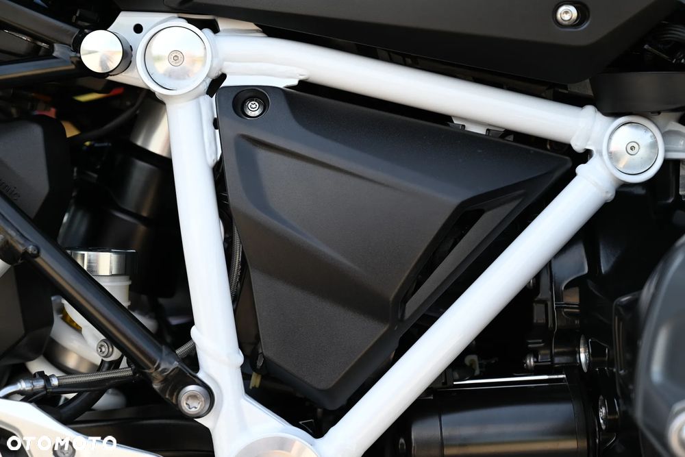 BMW R - 38