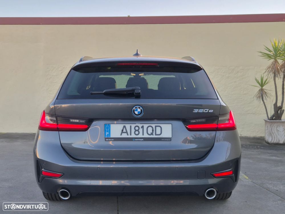 BMW 320 e Touring Line Luxury Auto - 15