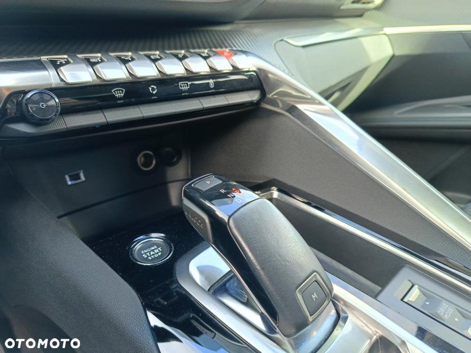 Peugeot 3008 - 13