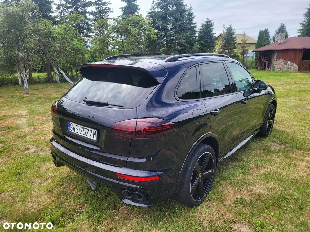 Porsche Cayenne Platinum Edition - 21