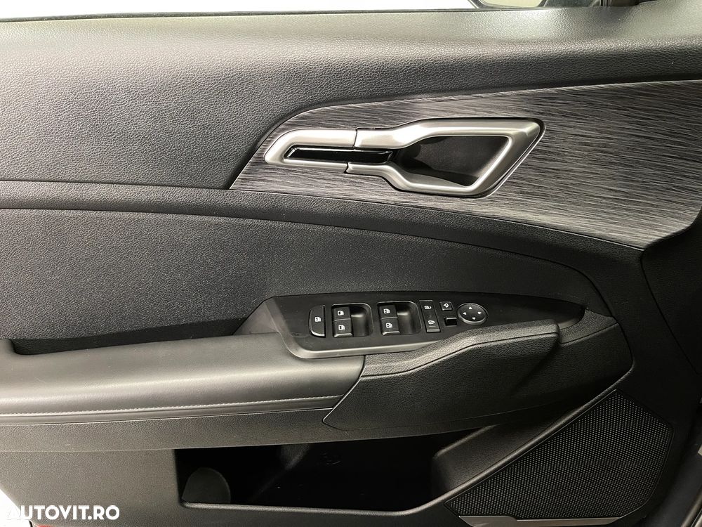 Kia Sportage 1.6 DSL MHEV 7DCT HP 4x2 Style - 23