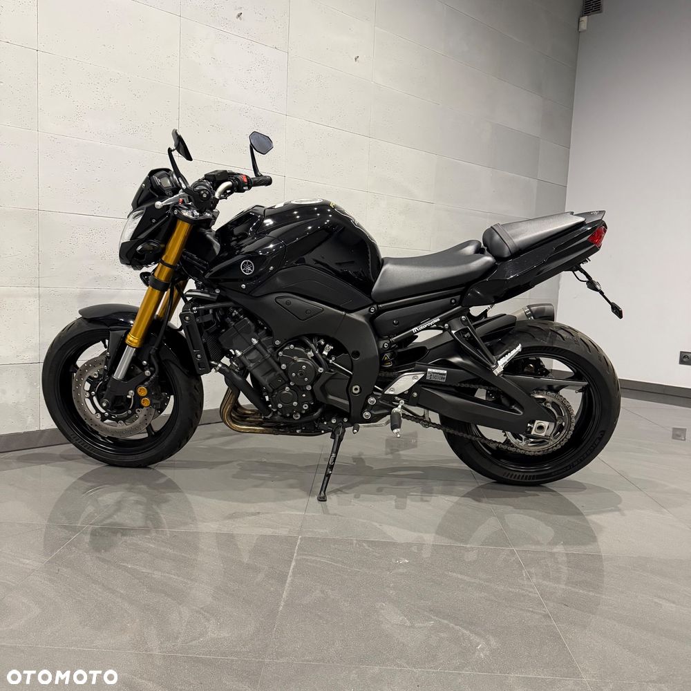 Yamaha FZ8 - 13