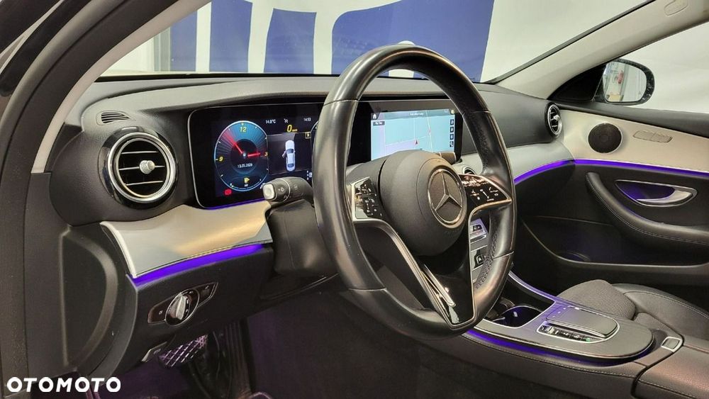 Mercedes-Benz Klasa E 220 d 4-Matic AMG/Avantgarde - 12