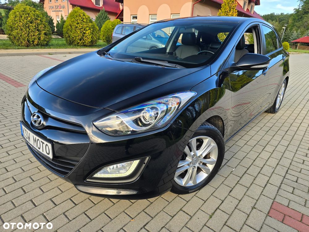 Hyundai i30 1.4 Premium - 1