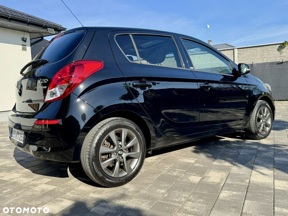 Hyundai i20 - 16