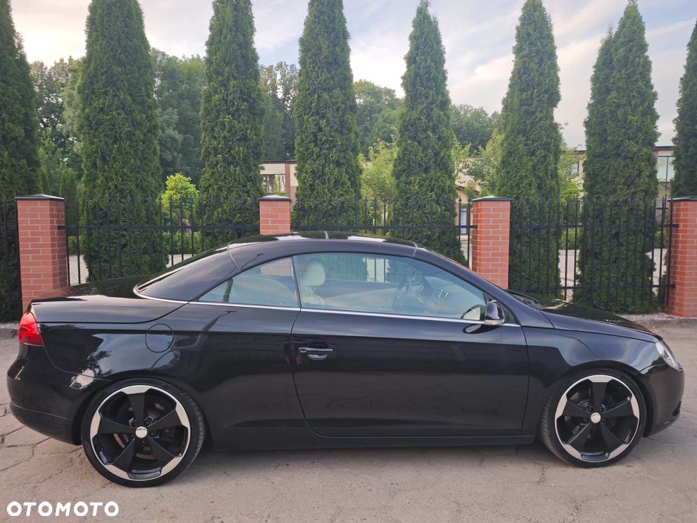 Volkswagen Eos 2.0 TSI - 12