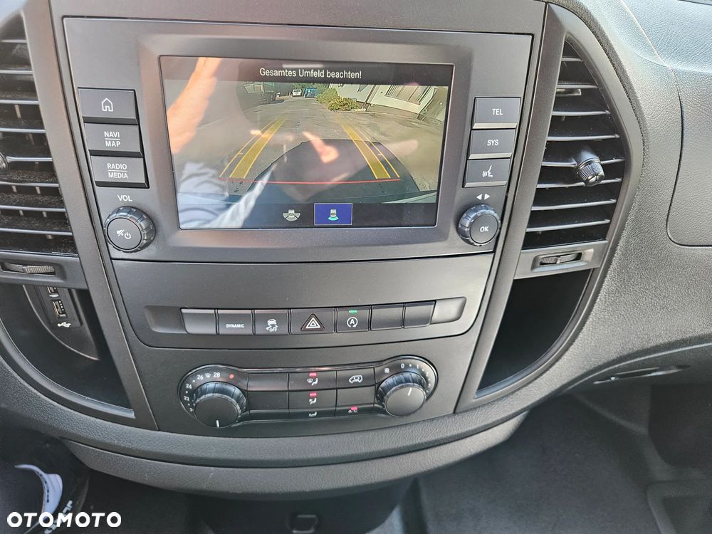 Mercedes-Benz Vito 4matic automat 4x4 erej.04 2023 long klima navi 3osobowy fvat23% - 15