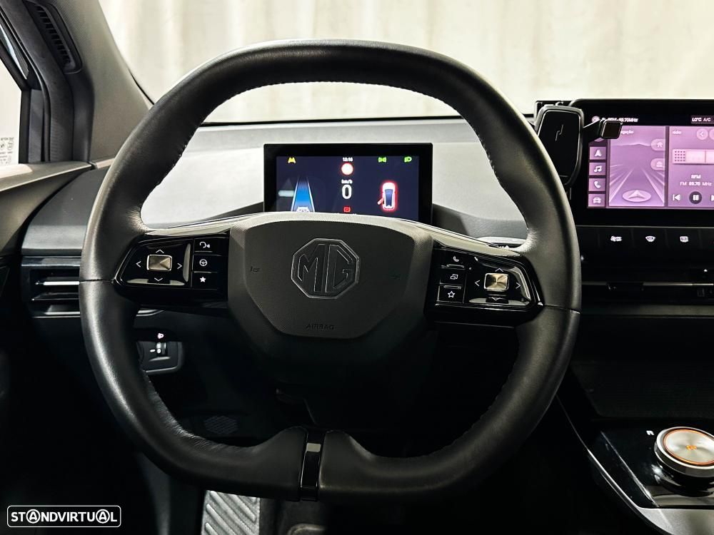 MG MG4 64 kWh Luxury - 21