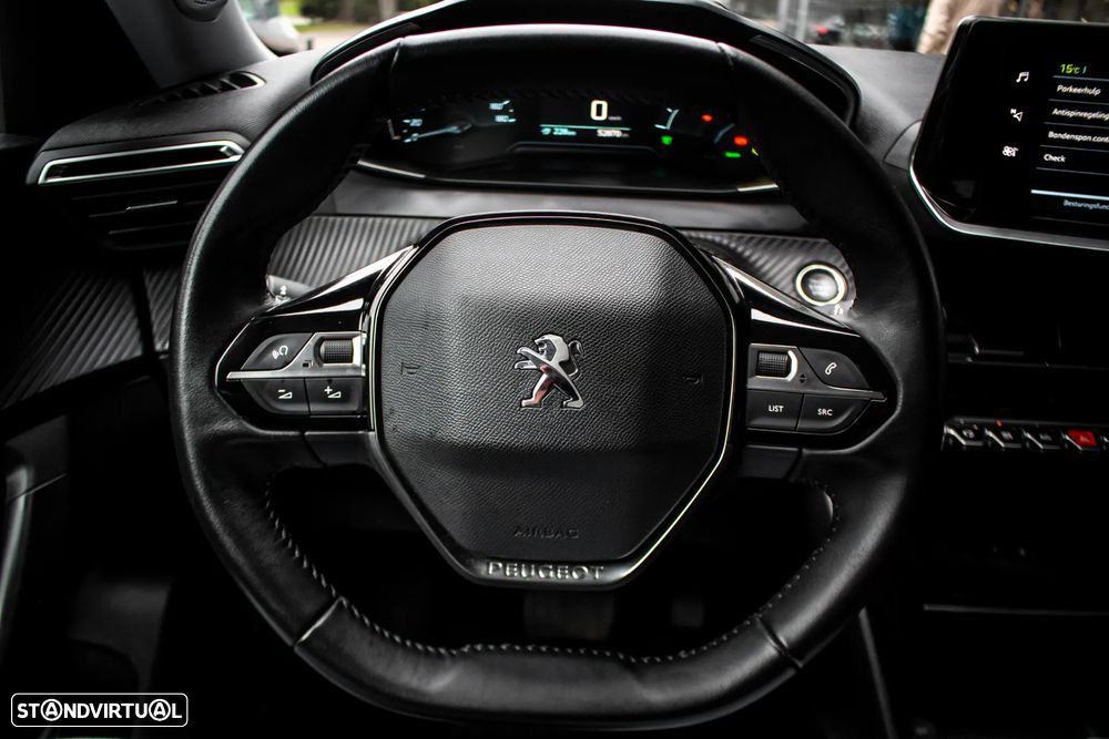 Peugeot e-2008 Allure - 13