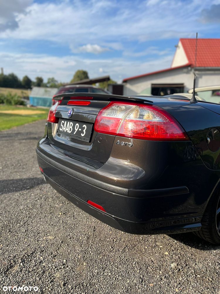 Saab 9-3 2.0T Aero - 16