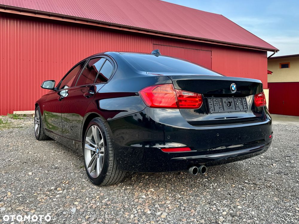 BMW Seria 3 328i Sport Line - 4