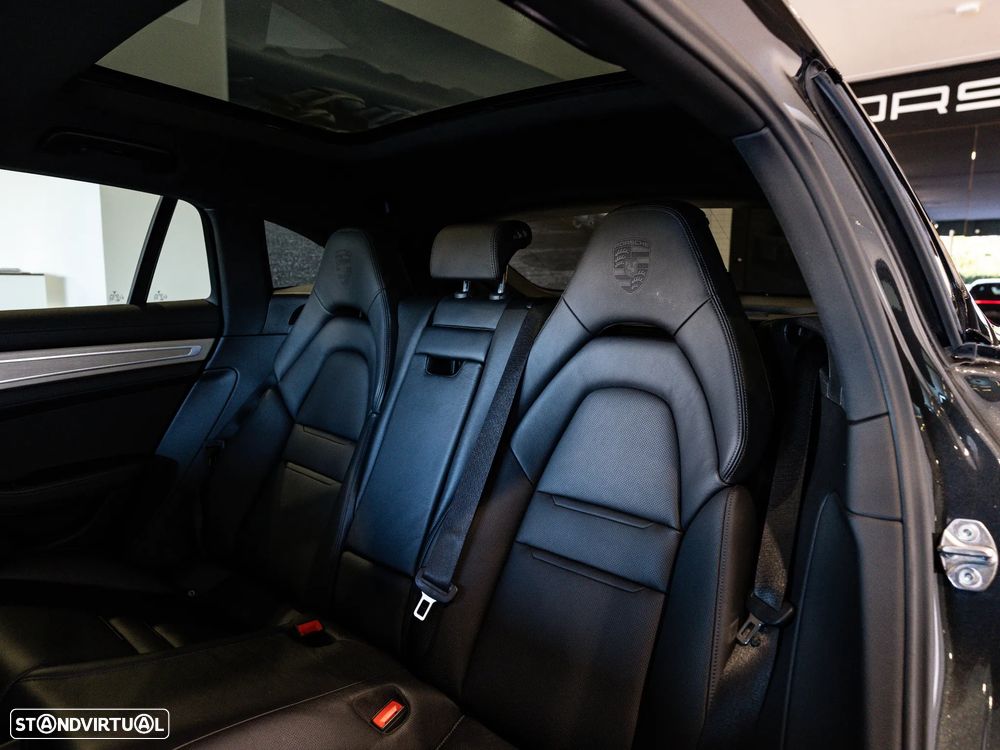 Porsche Panamera Sport Turismo 4 E-Hybrid Platinum Edition - 17