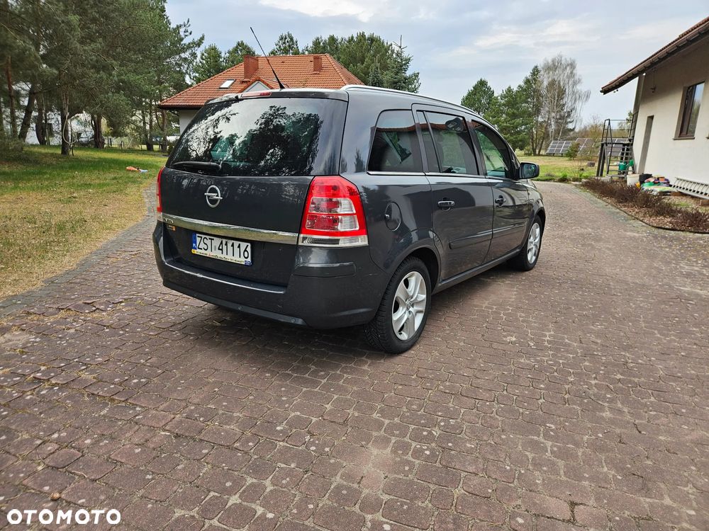Opel Zafira - 3