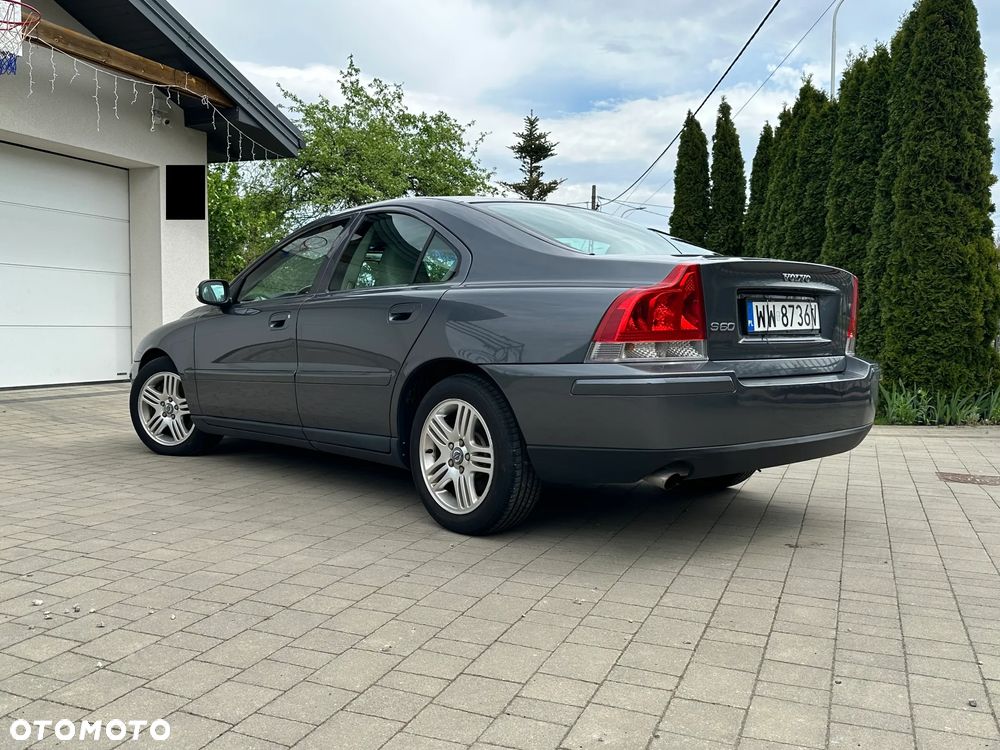 Volvo S60 2.4D Kinetic - 2