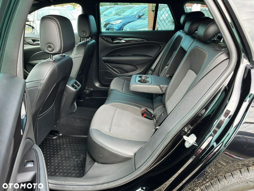 Opel Insignia 2.0 CDTI Elegance S&S - 33