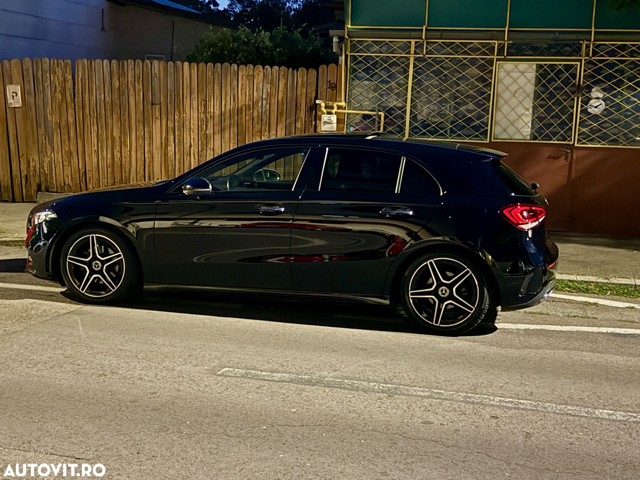 Mercedes-Benz A - 1