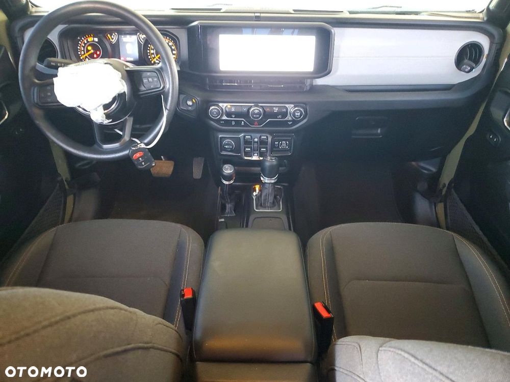Jeep Wrangler Unlimited GME 2.0 Turbo Sahara - 9