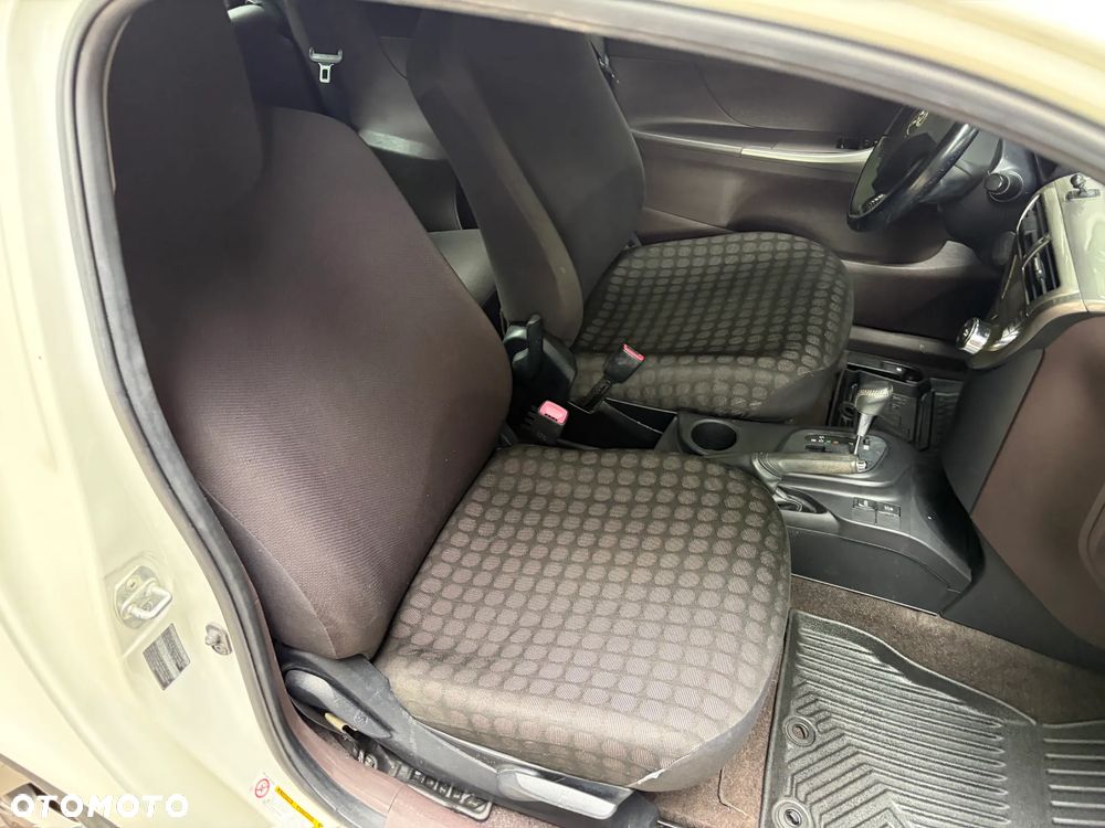 Toyota iQ 1.0 Sol CVT - 10