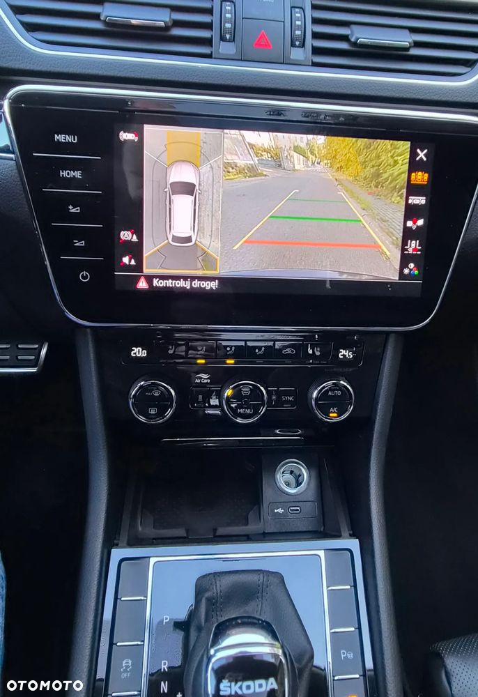 Skoda Superb 2.0 TDI SCR 4x4 L&K DSG - 17