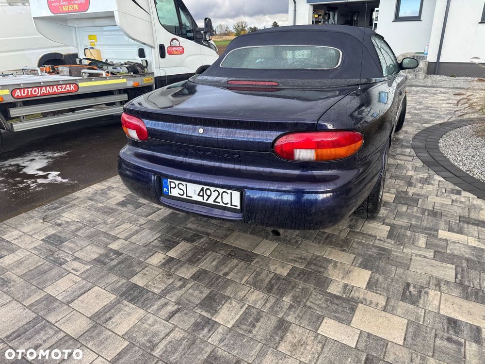 Chrysler Stratus LX 2.0 - 14