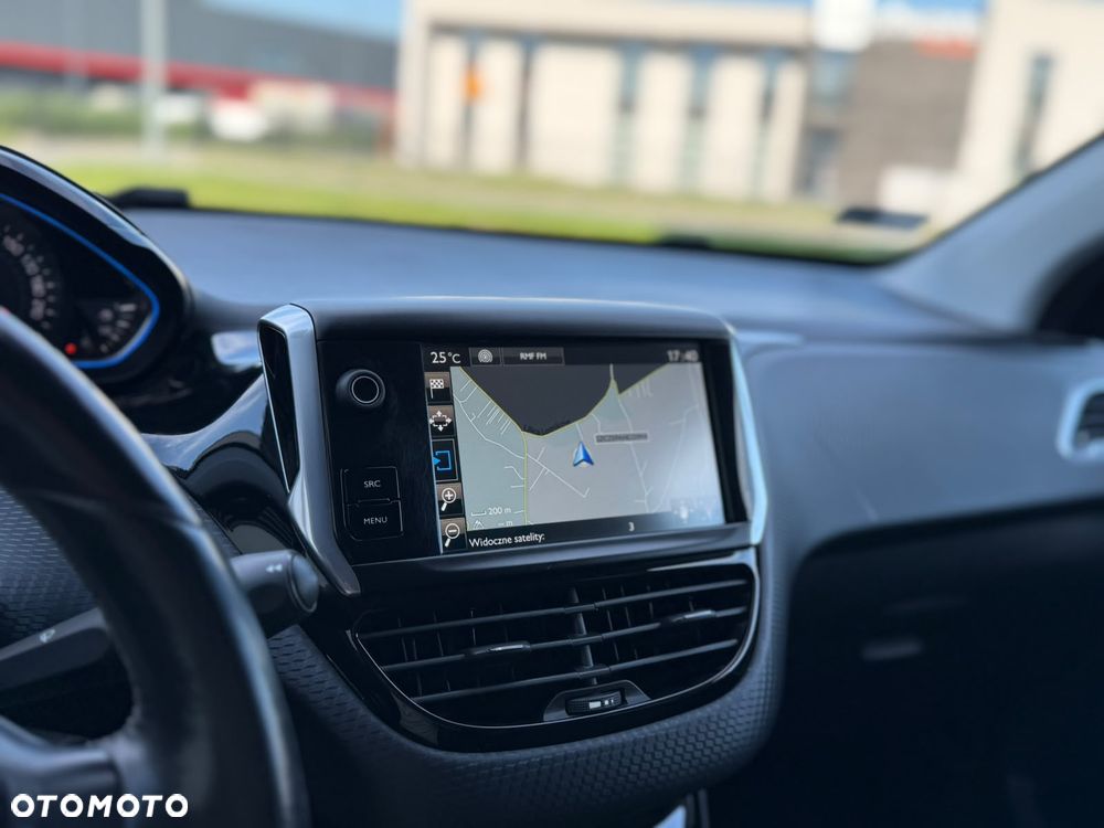 Peugeot 2008 1.6 e-HDi Allure S&S - 8
