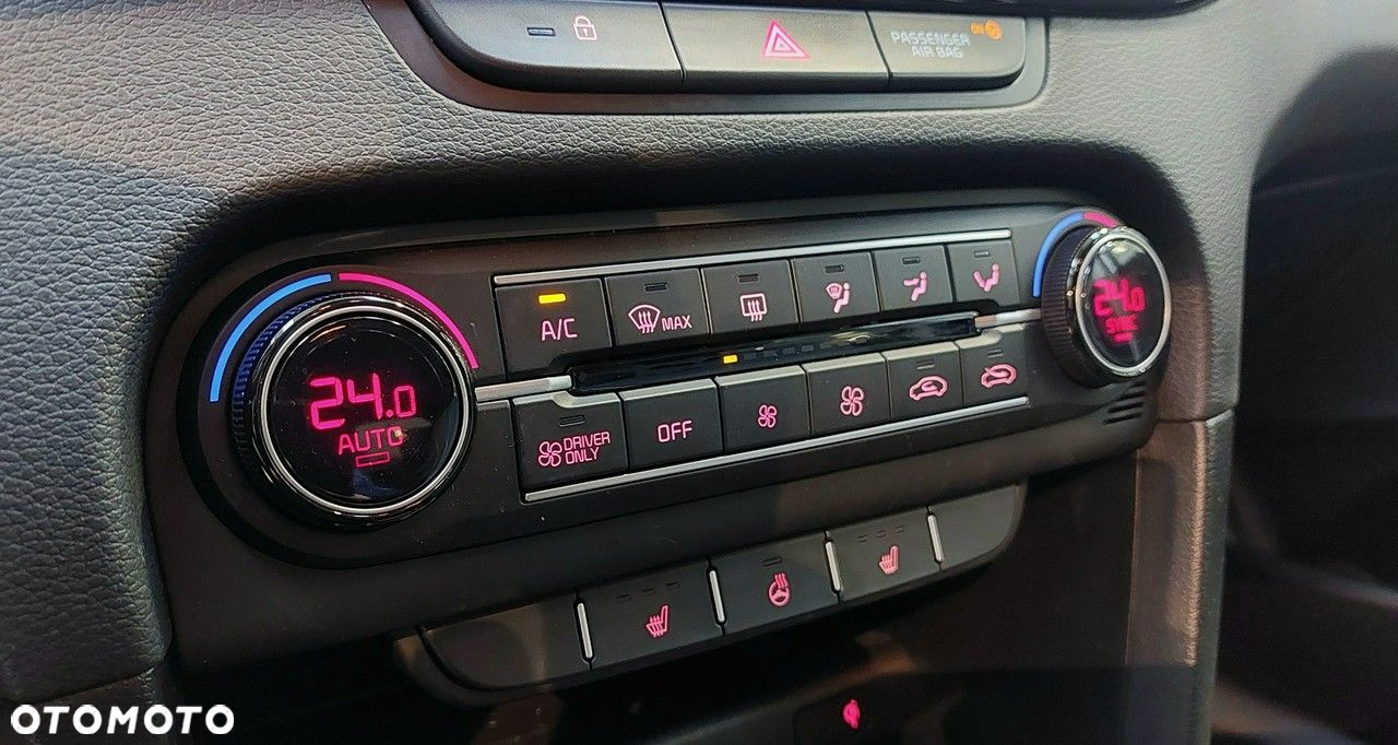 Kia XCeed - 18