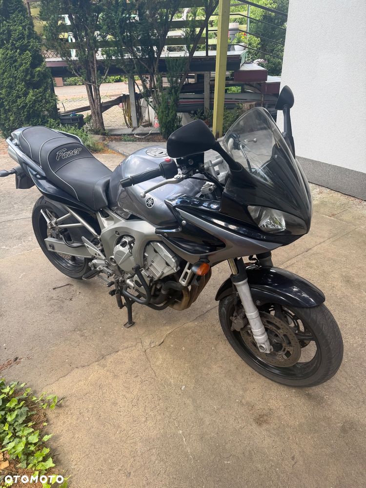 Yamaha FZ6 - 1