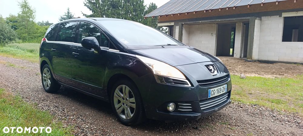 Peugeot 5008 - 5