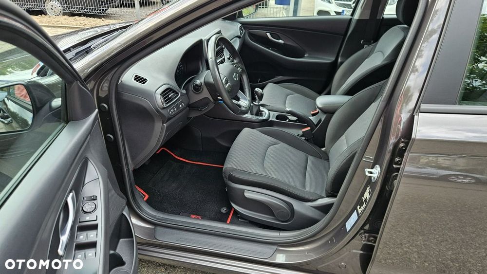Hyundai i30 - 19