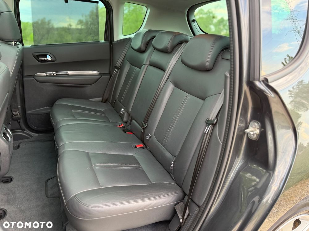 Peugeot 3008 HDi 115 Allure - 24
