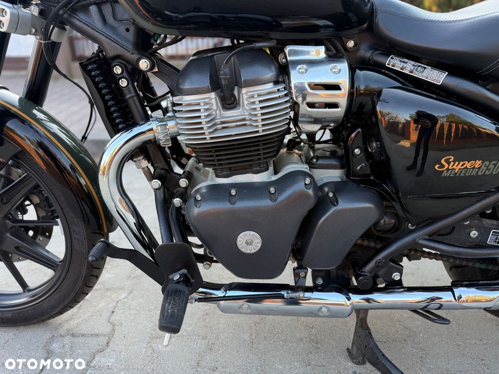 Royal Enfield Super Meteor - 21