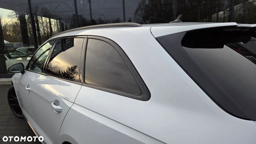 Audi A4 Avant - 32
