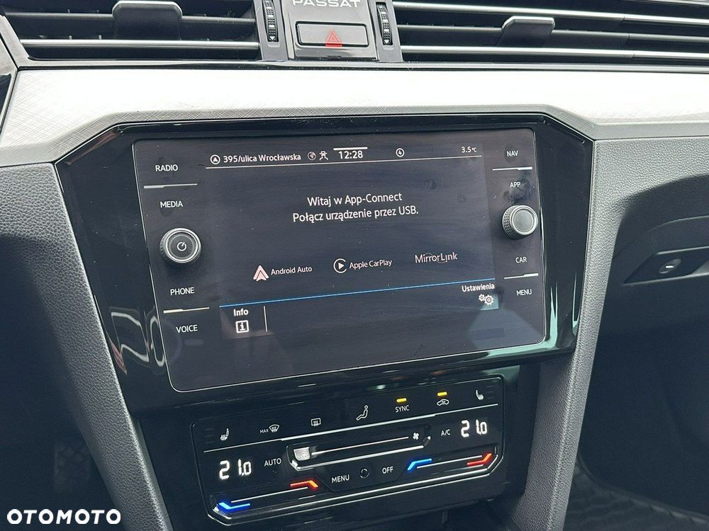 Volkswagen Passat Variant - 18