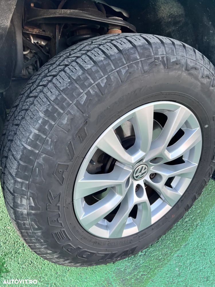 Volkswagen Amarok - 32