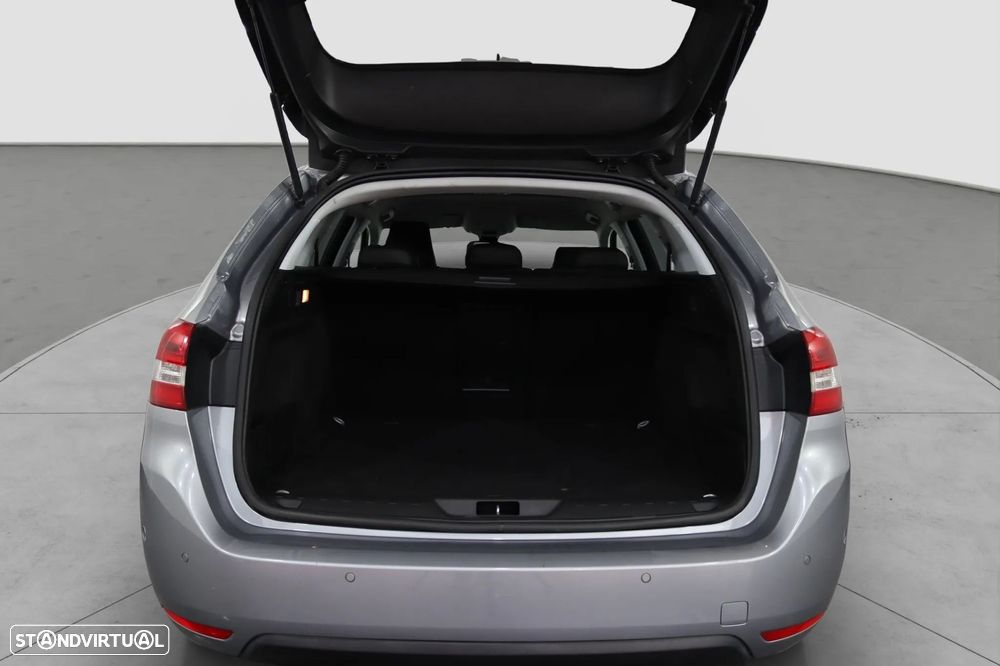 Peugeot 308 SW - 12