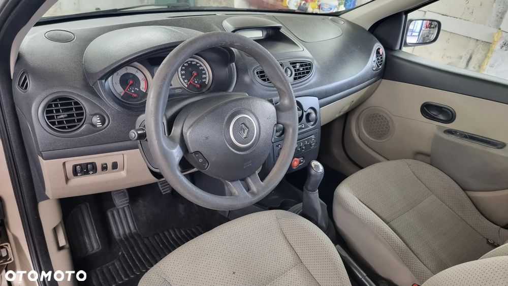 Renault Clio 1.5 dCi Extreme - 12