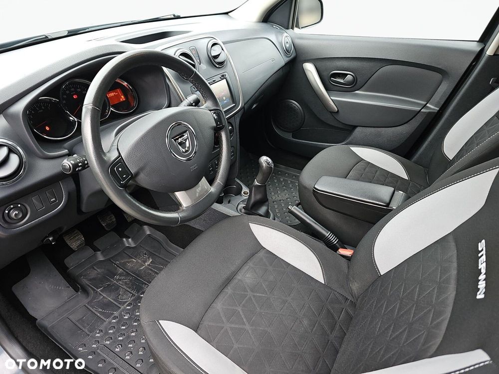 Dacia Sandero Stepway - 11