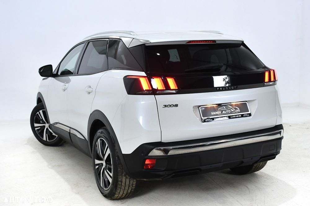 Peugeot 3008 1.2 PureTech Turbo S&S Allure - 10